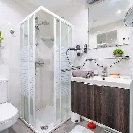 Seaside Terrace Retreat: Orihuela's 2-bedroom Oasis Apartment Playa Flamenca